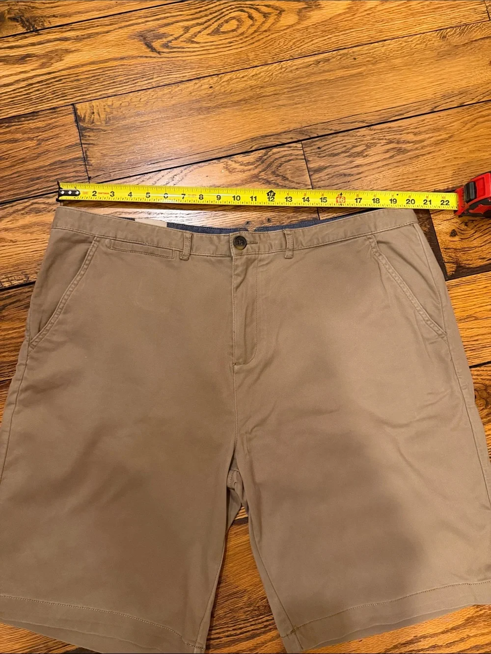 Jachs men flat